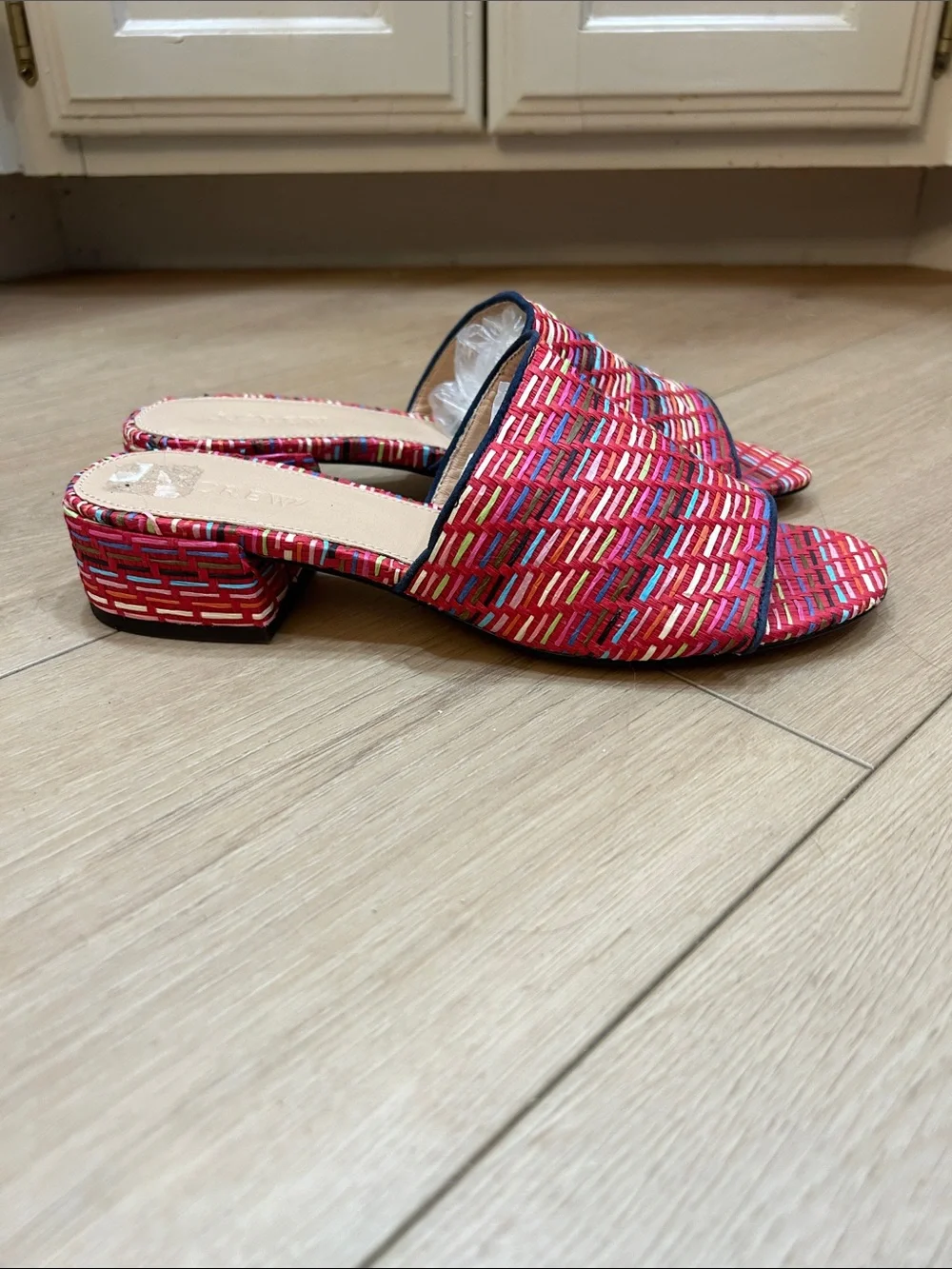 NWOT J. Crew Rainbow Raffia Mules Size 8